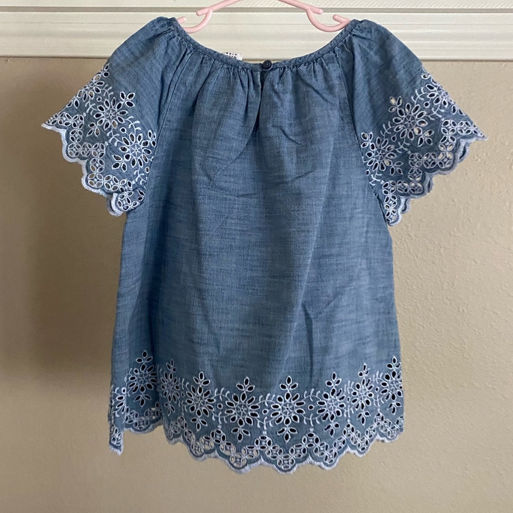 Girls Chambray Eyelet Blouse - Picture 7 of 7